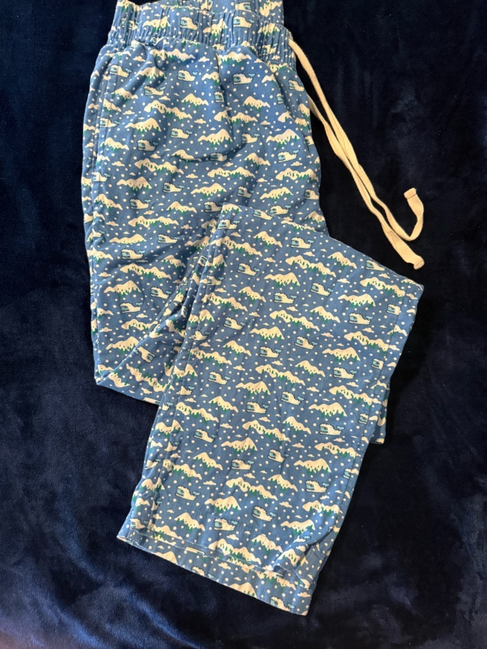 Vineyard Vines Blue Whale Print Pajama Pants